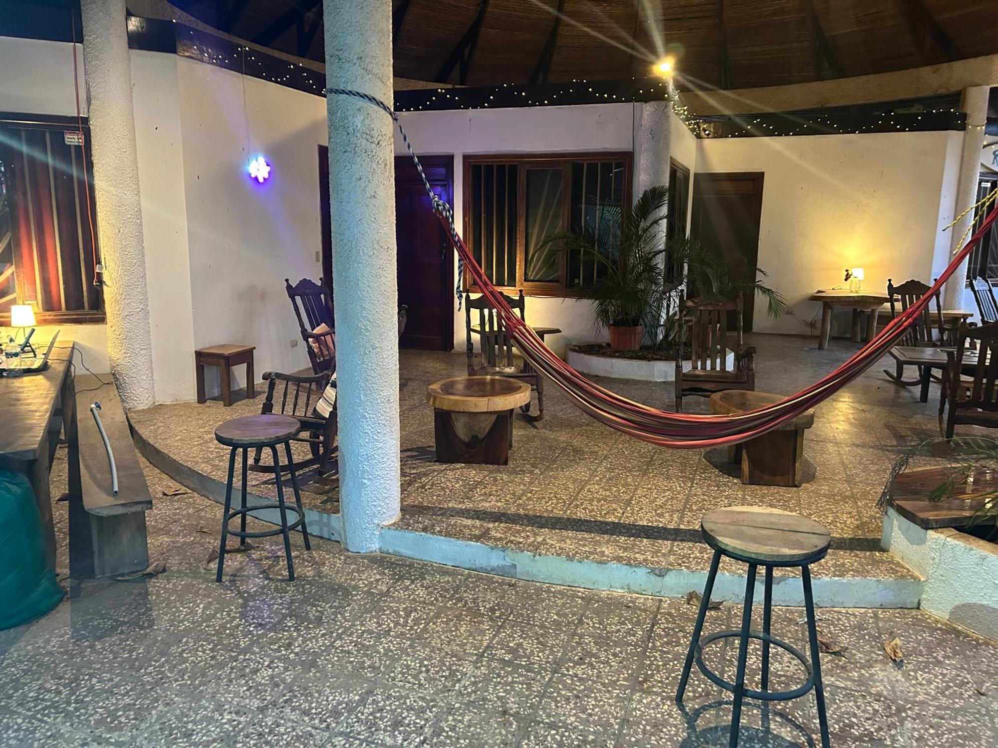 Pura Vida Hostel Tamarindo Exterior foto